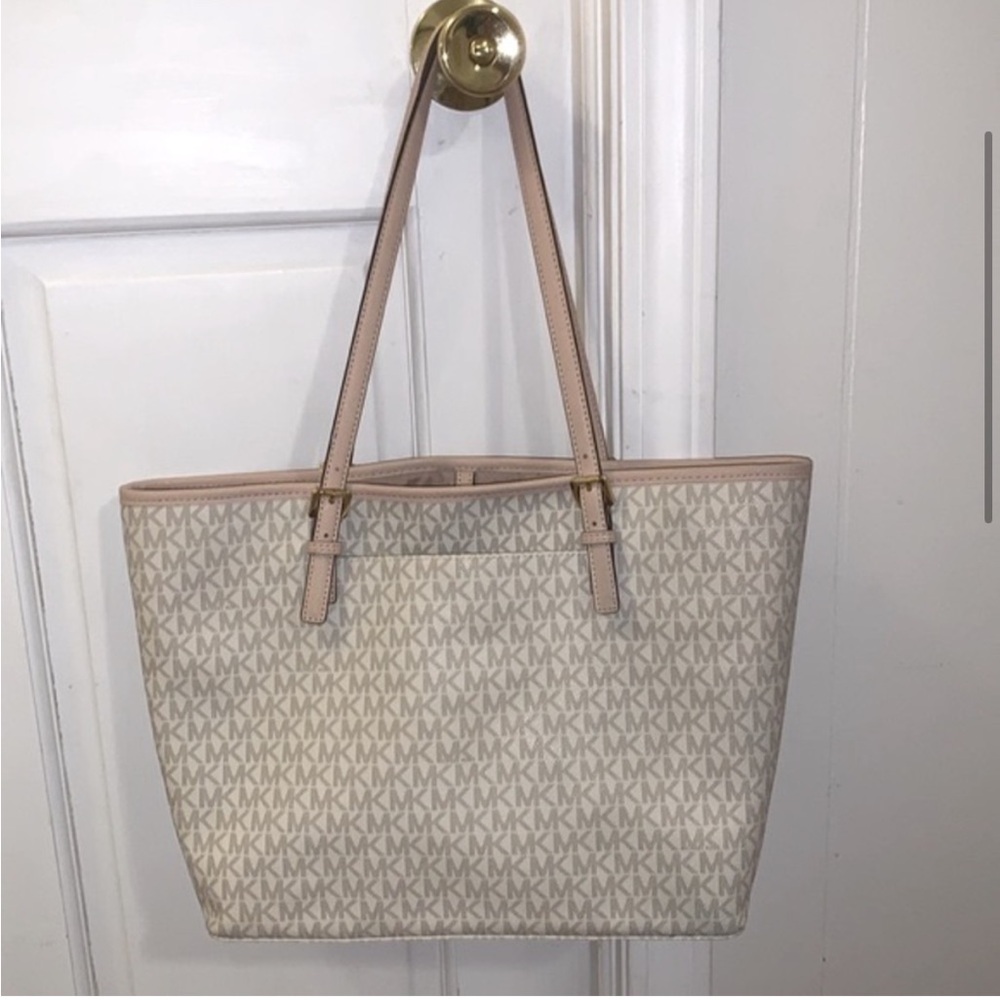 Michael Kors Monogram Beige and Pink Tote - Picture 3 of 13